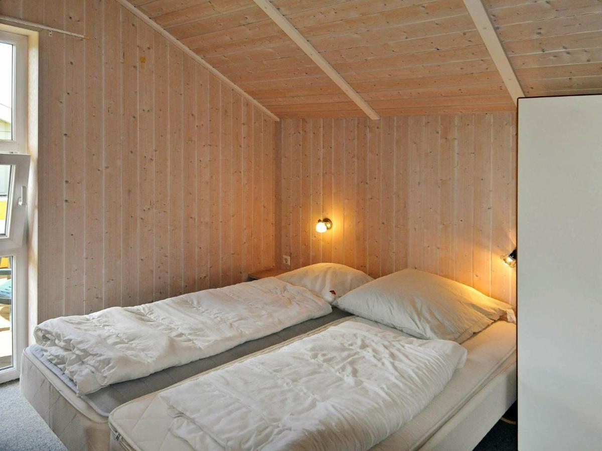 6 Person Holiday Home In Gelting Chambre photo